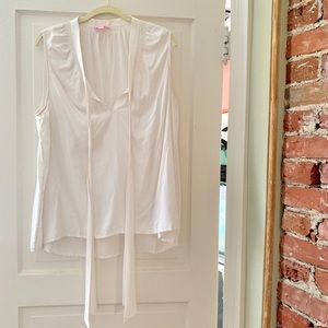 Lilly Pulitzer white silk tank top with bow XL 😍